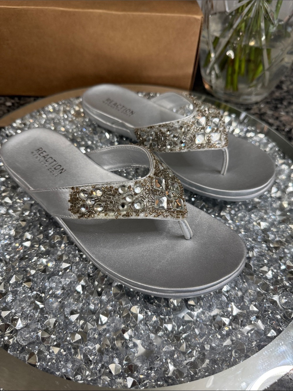 Reaction Kenneth Cole Silver Jeweled Thong Sandals NEW 7.5